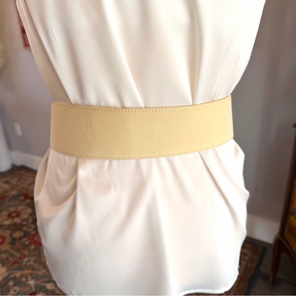 Escada Gold and Cream Belt - Picture 4 of 9